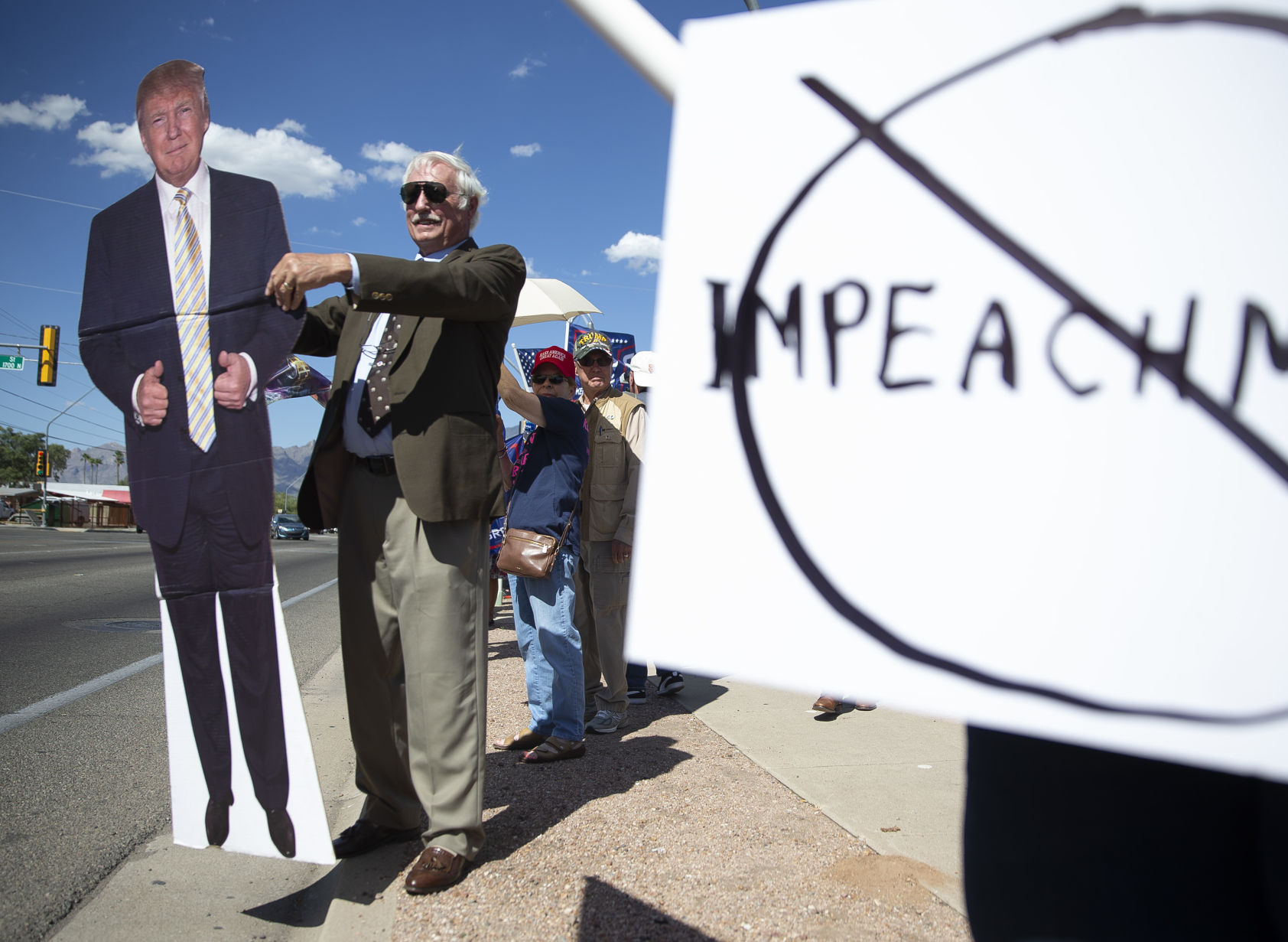 Anti-impeachment protest in Tucson